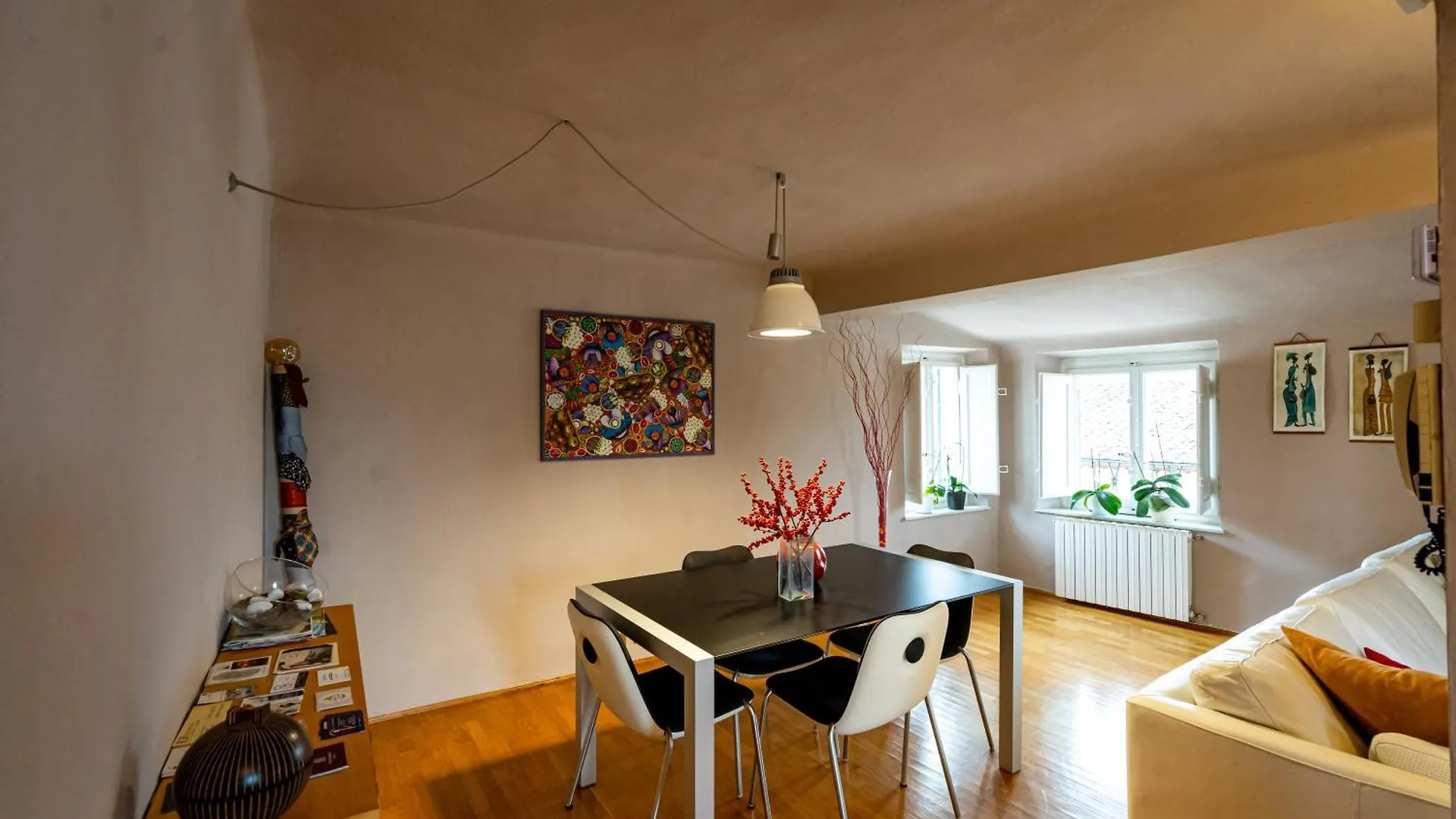 Cozy Apartment With A View On The City Walls Lucca Italy