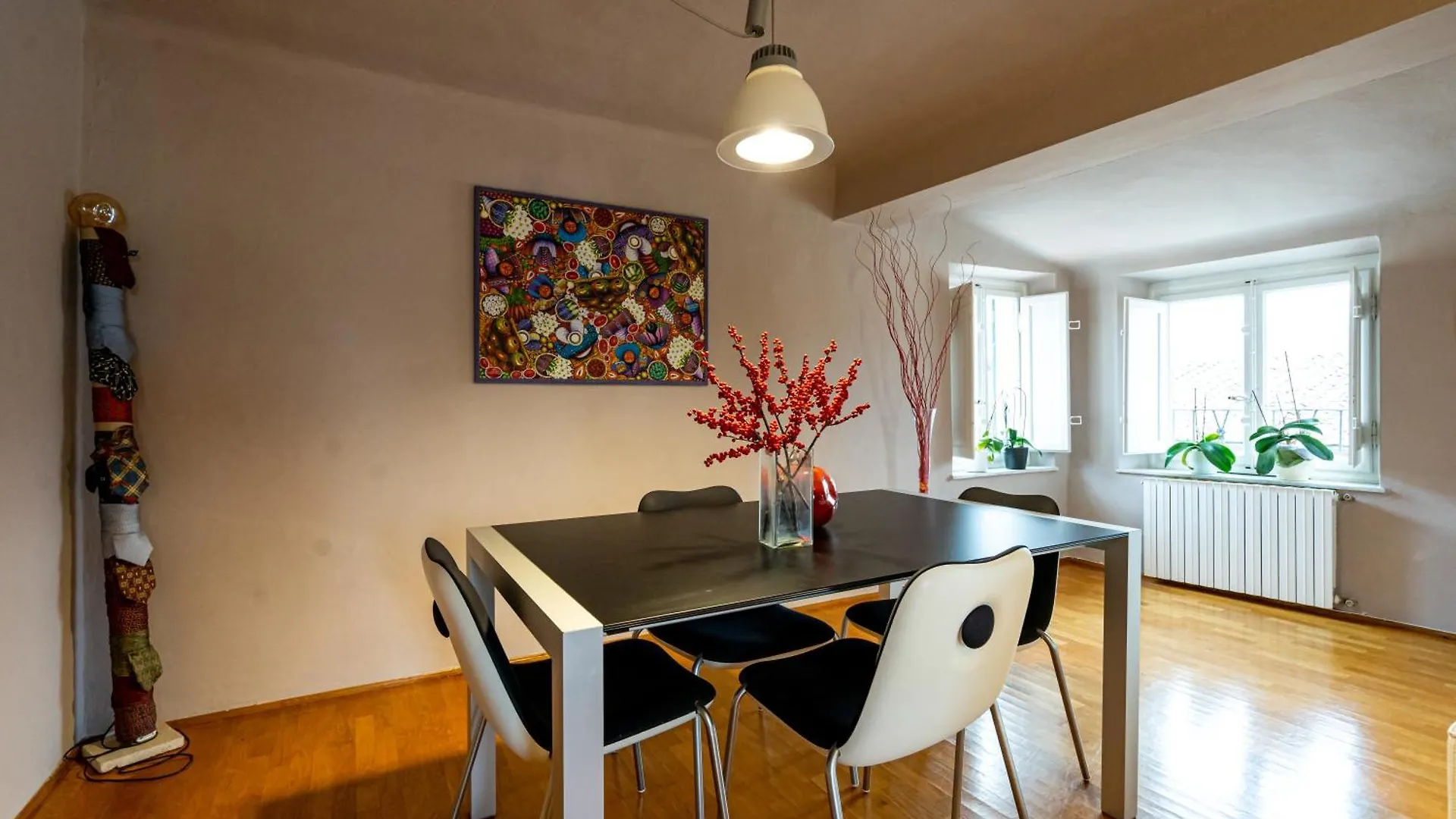 Cozy Apartment With A View On The City Walls Lucca Italy